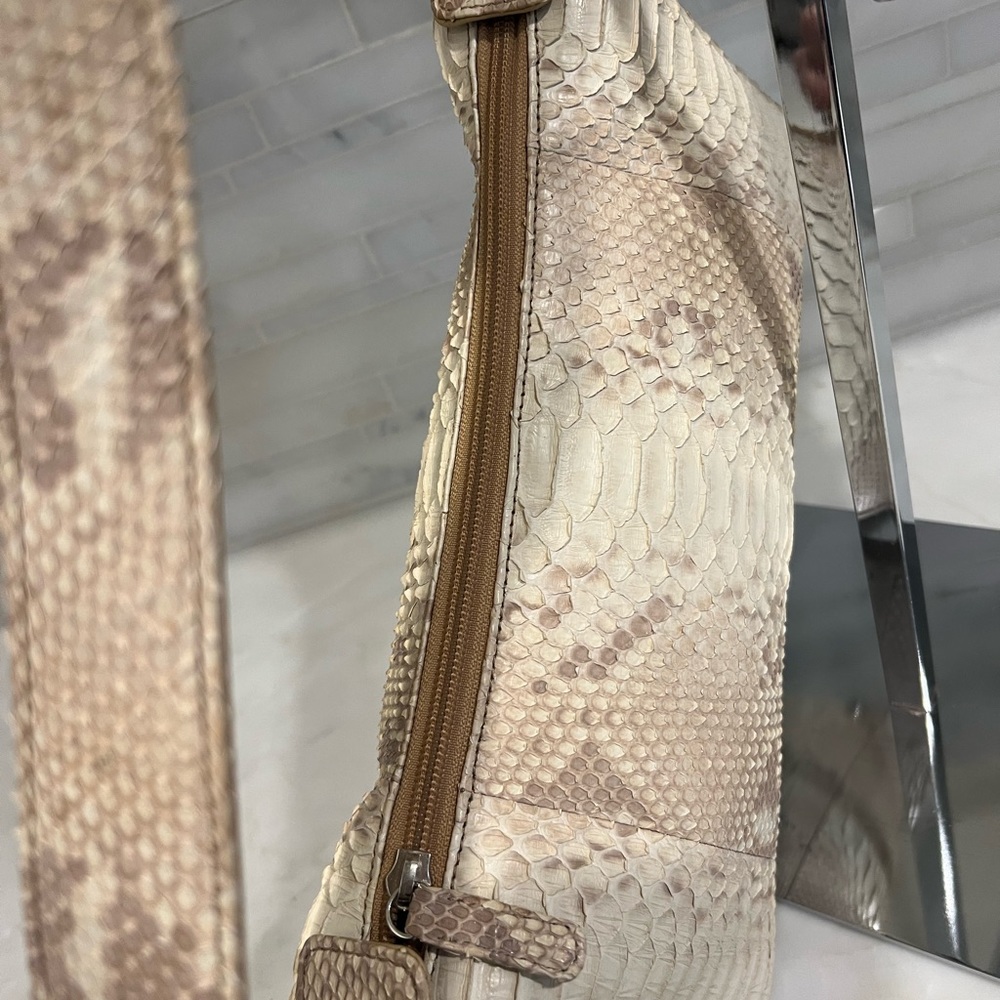 New! Gorgeous Off-White Authentic Python Handbag - image 4